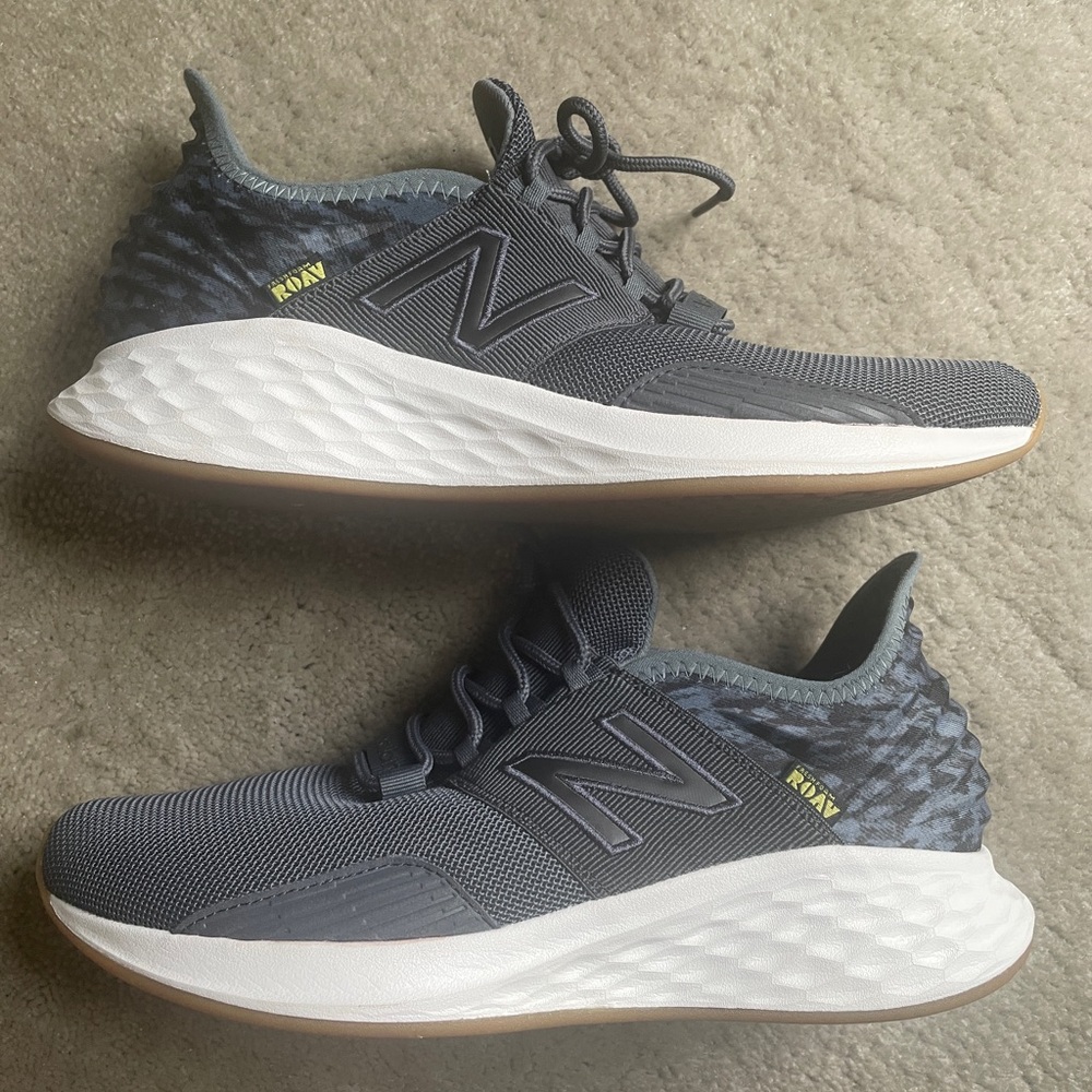 New Balance Fresh Foam Roav Womens 8.5